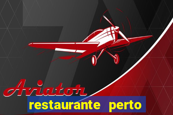 restaurante perto de mim agora