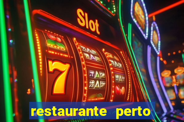 restaurante perto de mim agora